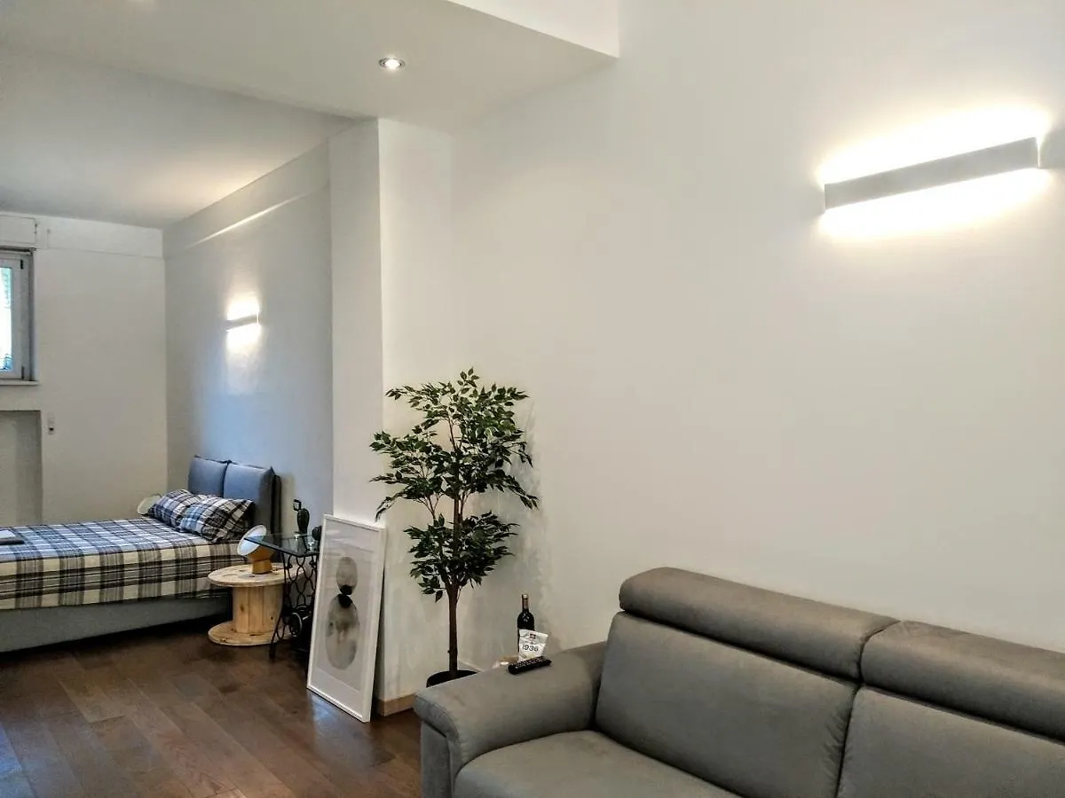 Beautiful Open-Space Loft Apartment Milan