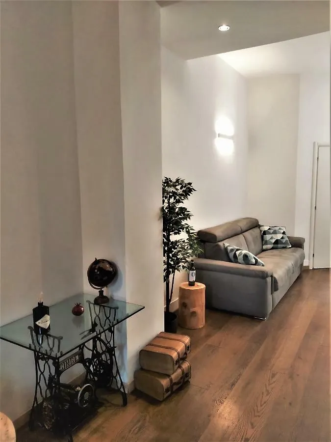 Beautiful Open-Space Loft Apartment Milan